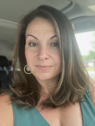 <strong>Lauren R.</strong>